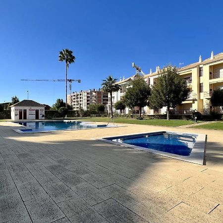 Quarteira Elegant With Pool By Homing Daire Dış mekan fotoğraf