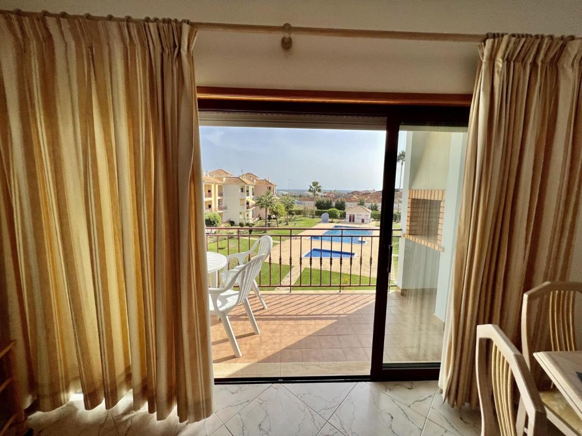 Quarteira Elegant With Pool By Homing Daire Dış mekan fotoğraf