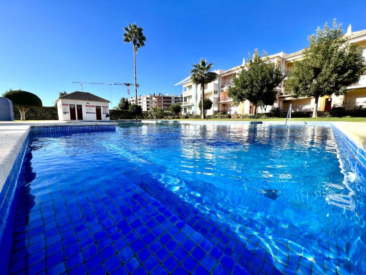 Quarteira Elegant With Pool By Homing Daire Dış mekan fotoğraf